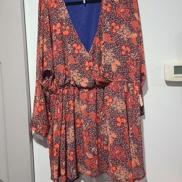 NWT Free People Blouson Mini Dress Size Medium - Picture 2 of 2